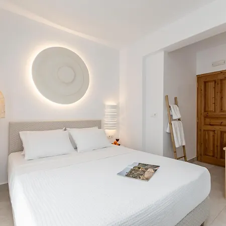 Golden Bird's Apartahotel