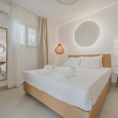Golden Bird's Apartahotel