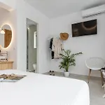 Апарт-отель Golden Bird's 4*