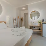 Golden Bird's 4* Naxos City