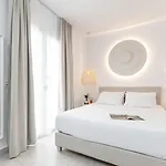 Golden Bird's Appart hôtel Naxos City