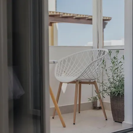 Golden Bird's Lejlighedshotel Naxos City
