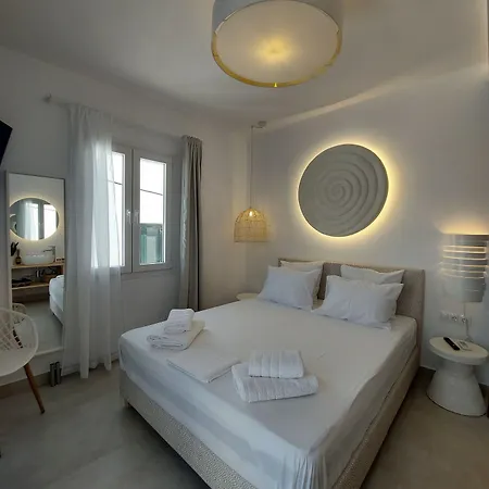 Golden Bird'S Aparthotel 4*