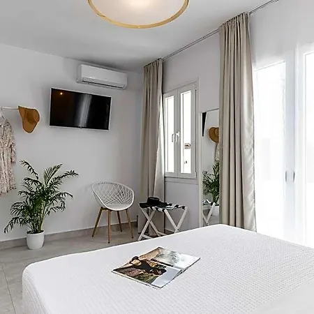Golden Bird's Aparthotel 4*