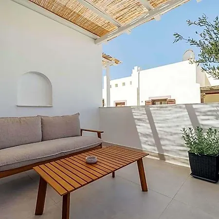 Golden Bird's Aparthotel